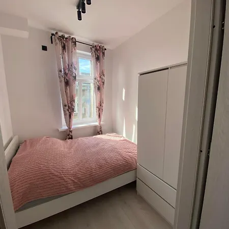 Jd Apartment Swietokrzyska Apartmán *
